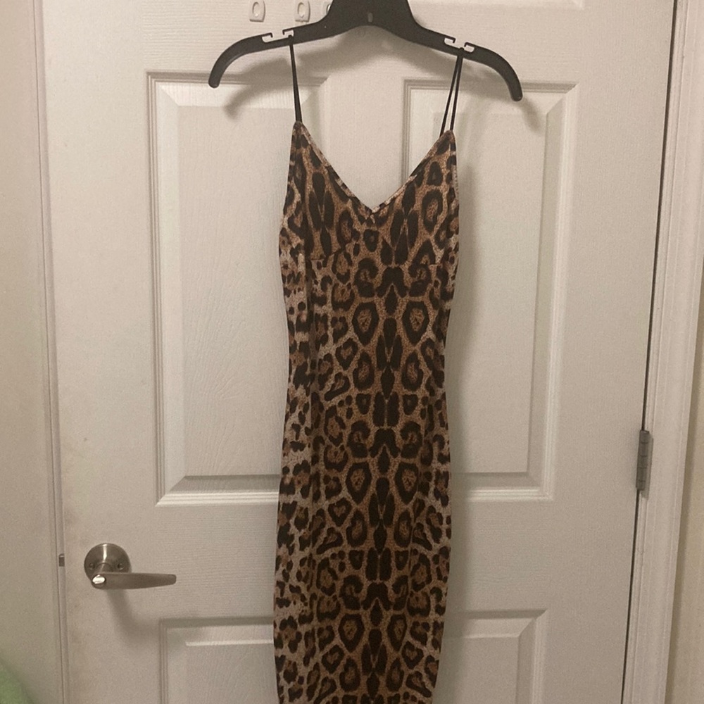 Size small, cheetah dress.